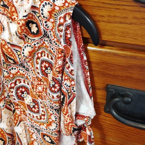 Women's Paisley Off-Shoulder Top - Picture 3 of 4